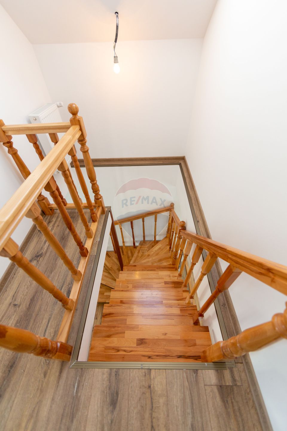 Casă Modernă la Cheie | 4 Dormitoare | 590 mp Teren | Tărlungeni