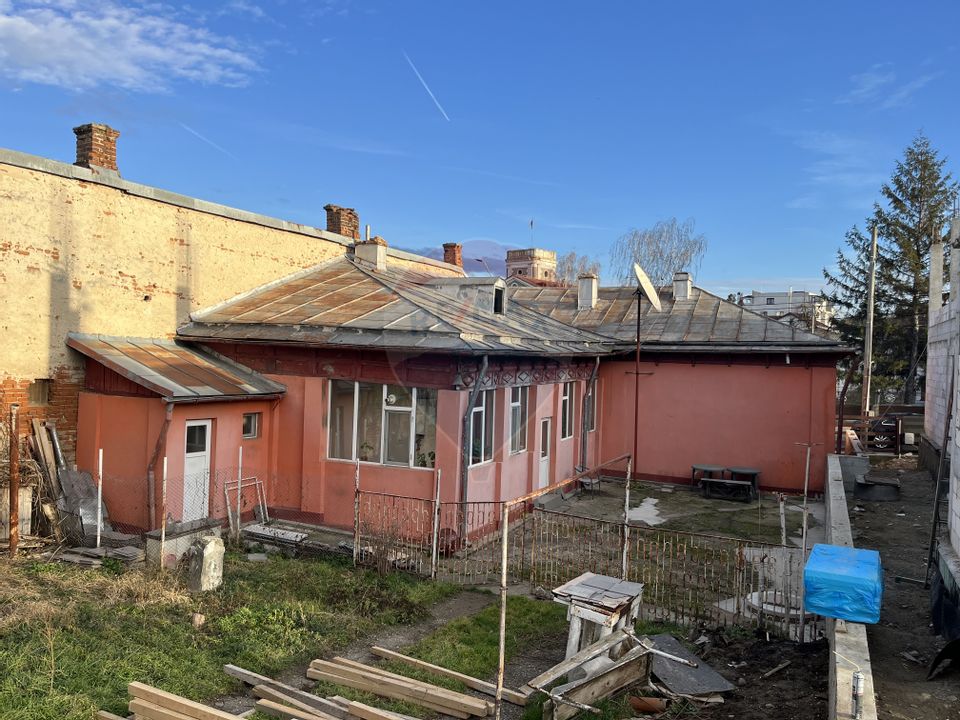 6 room House / Villa for sale, Marasesti area