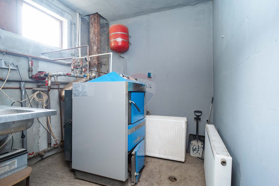 5 room House / Villa for sale