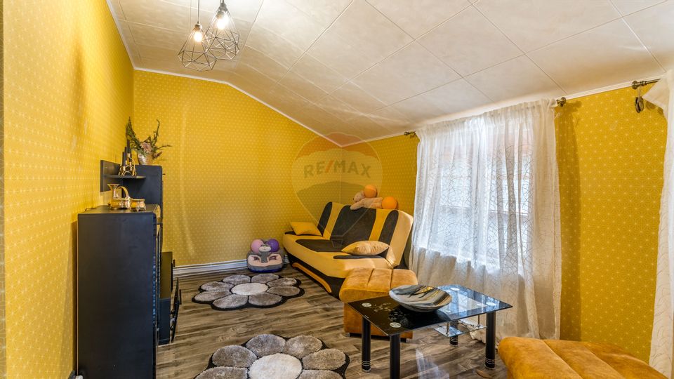 Casă / Vilă cu 6 camere de vânzare