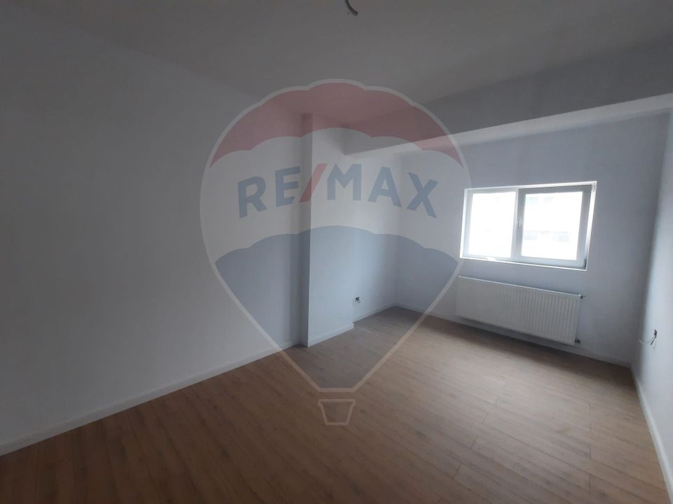 Apartament cu 2 camere zona centrala.