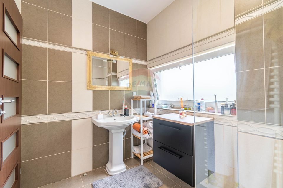 5 room House / Villa for sale, Europa area