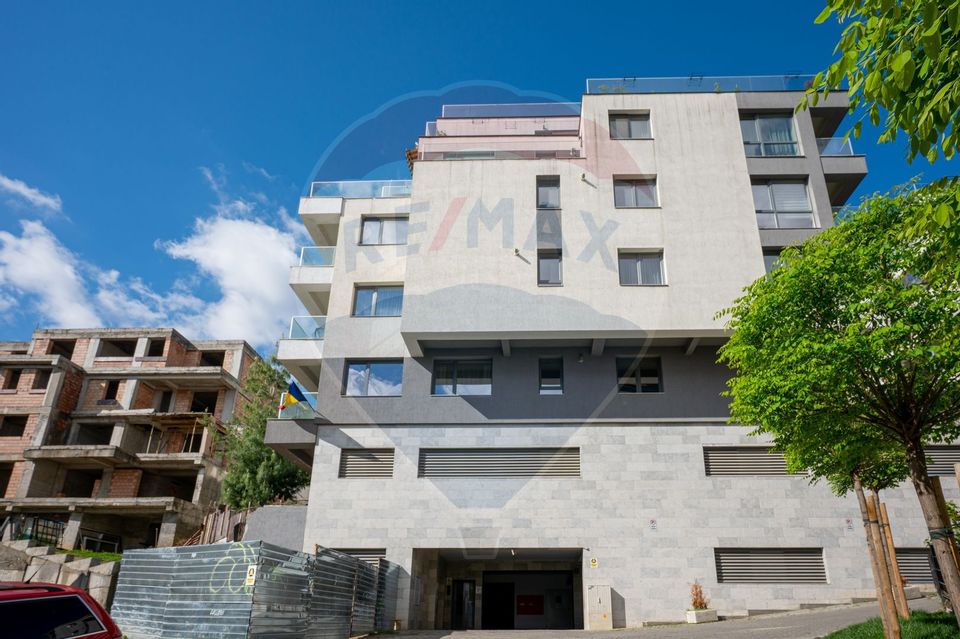 Apartament 3 camere, 2 boxe, parcare subterană, Dealul Morii