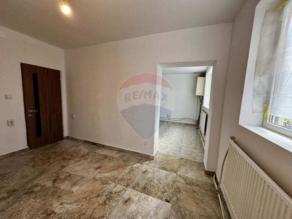 Apartament de vânzare pe strada Decebal, Semicentral, Comision 0%.