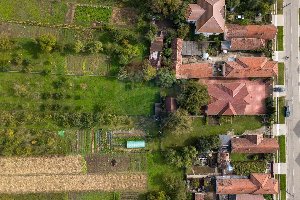 Vila /Pensiune 6 camere in Cristur, jud Hunedoara