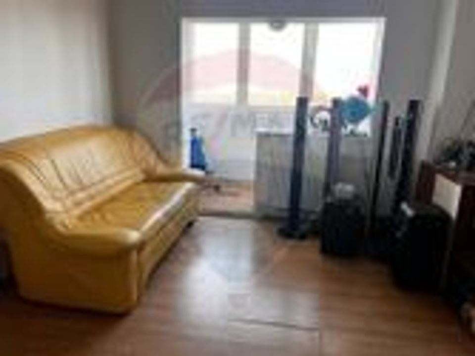 Apartament  4 camere de inchiriat MALUL MURESULUI