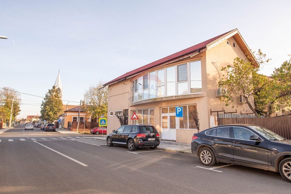 Casa cu 4 camere de vanzare, 157 mp utili,  Calarasi