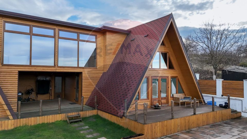 Casă / Vilă cu 6 camere de vânzare în zona Periferie