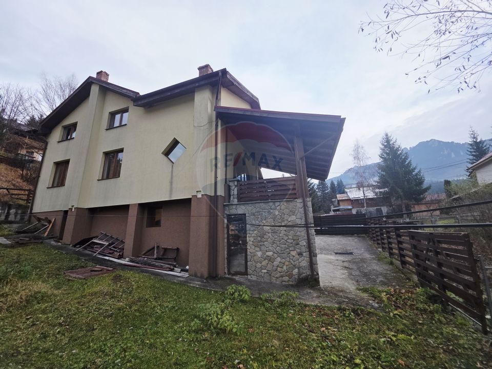 Casa /Vila de vanzare in Durau