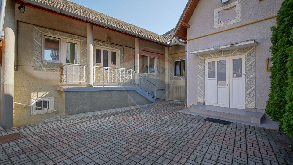 4 room House / Villa for sale, Turches area