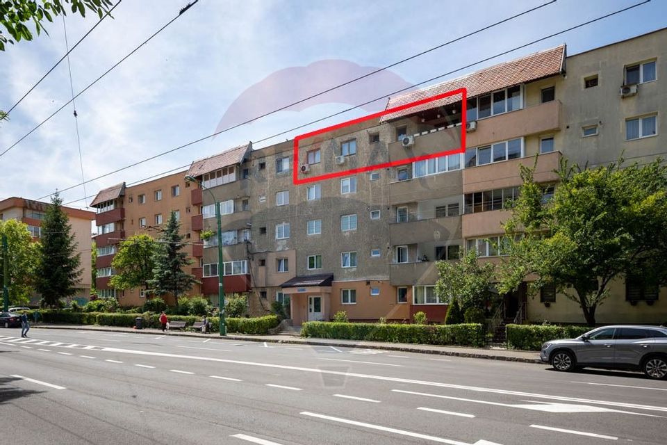 Apartament cu 3 camere de vânzare în zona Racadau- Valea Cetatii