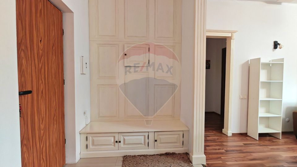 Apartament de inchiriat cu 2 camere si curte I Otopeni