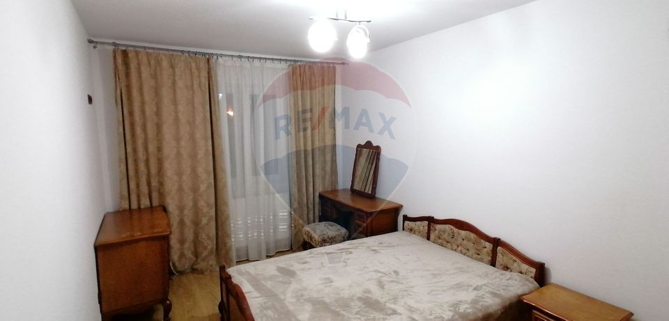 Apartament cu 3 camere de inchiriat in zona Manastur