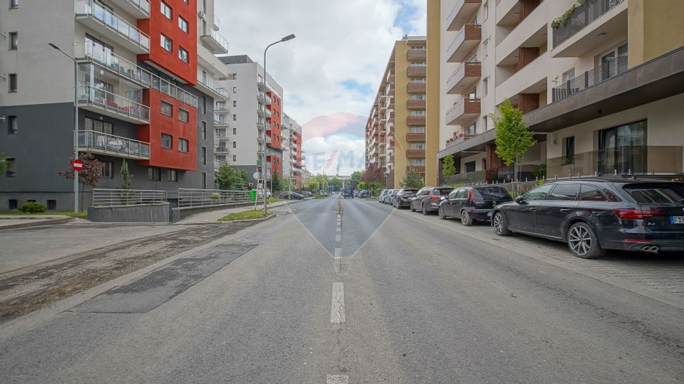 2 room Apartment for rent, Tractorul area