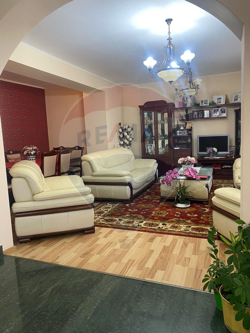 6 room House / Villa for sale, Central area