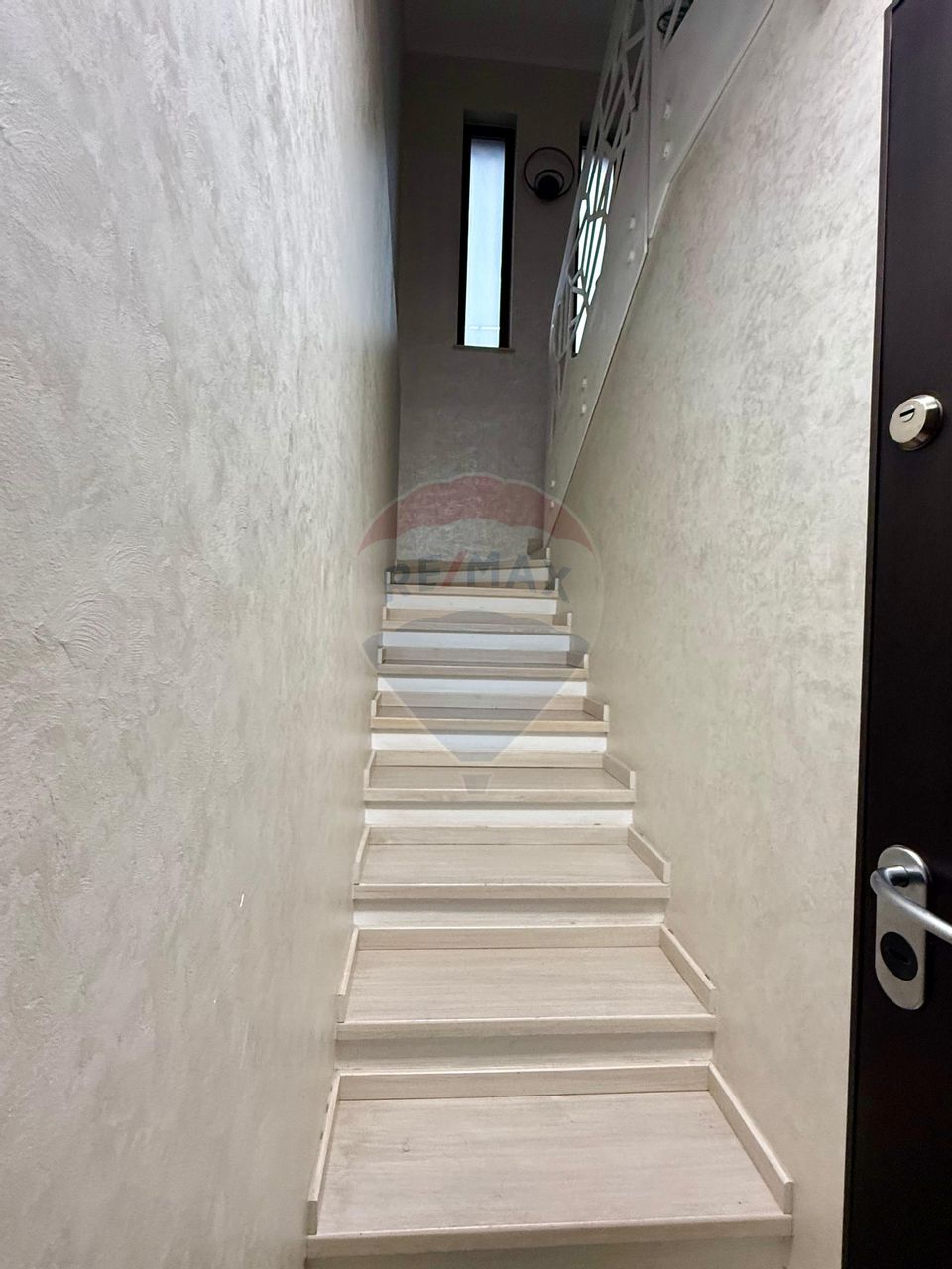 Apartament cu terasa panoramica de 613 mp de inchiriat- Km5 Constanta