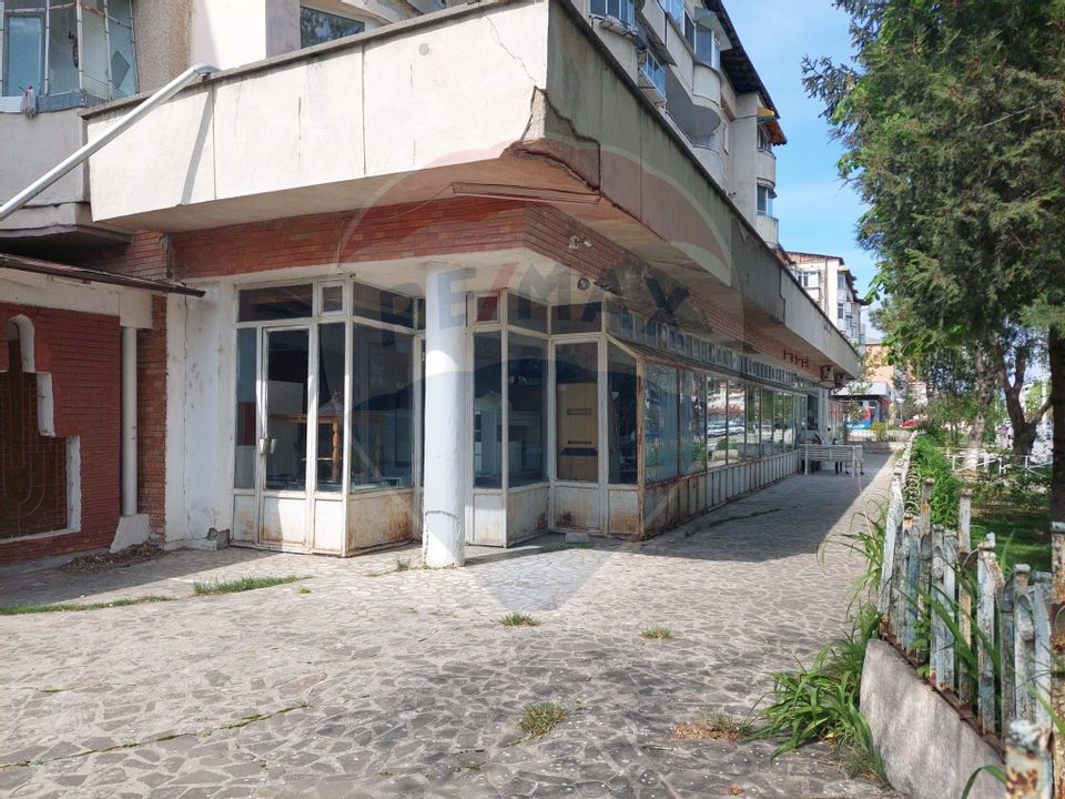 Spatiu comercial de inchiriat bdul Belvedere Onesti