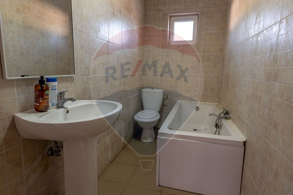 Hotel de vanzare la cateva minute de Podul Mogosoaia –Cu 40 de camere