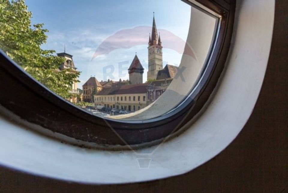 400sq.m Proprietate specială for sale, Ultracentral area