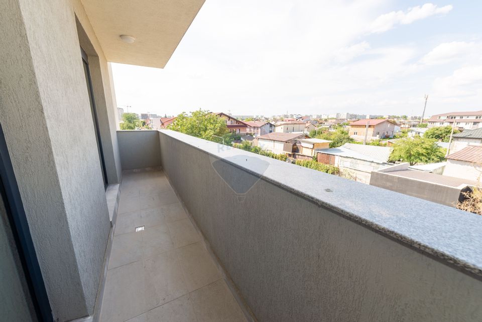 Apartament 3 camere de vanzare, 91 mp, Aparatorii Patriei, parcare