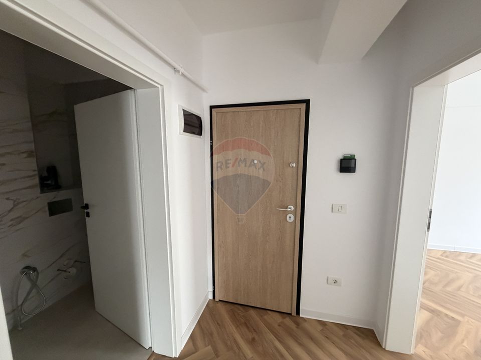 Apartament 3 camere bloc nou zona Finante