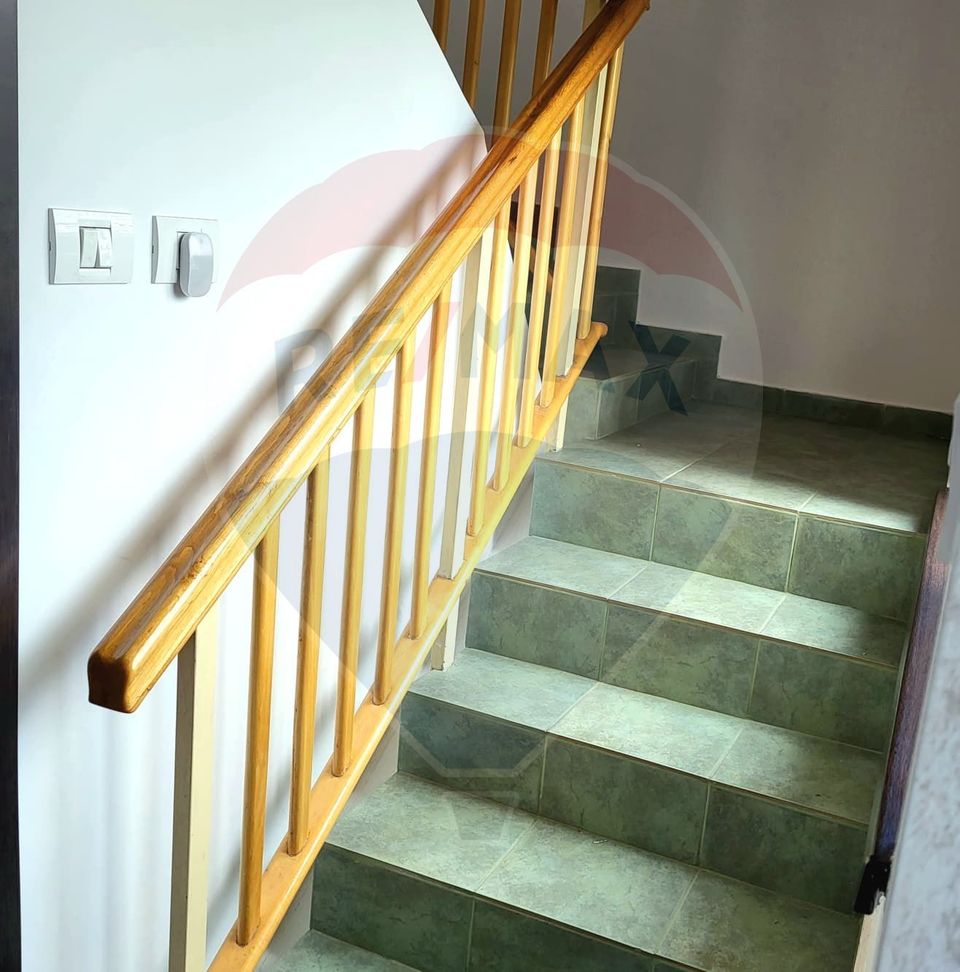 Casă / Vilă cu 3 camere de vânzare