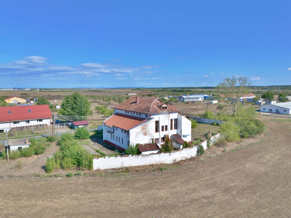 De vânzare pensiunea "Casa Albă" Pecica/Arad.