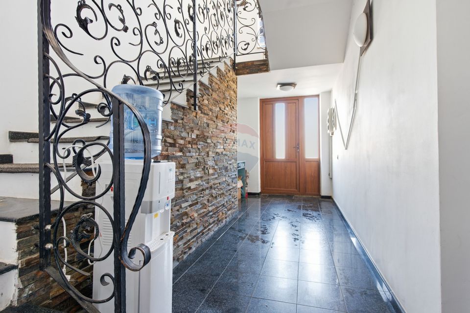 Casă/ Vilă – Bucium | 349 mp utili | 887 mp teren