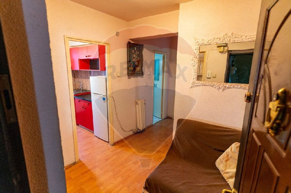 Apartament 2 camere de vanzare, Hunedoara