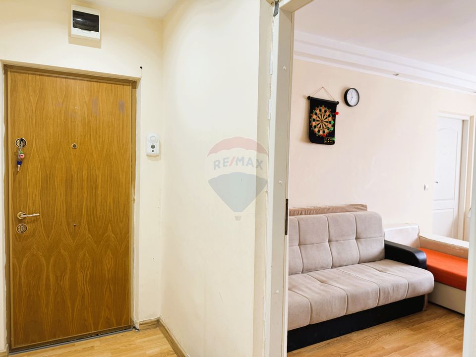 De Vanzare Apartament 4 camere - Ultra Central (orientare N-S)