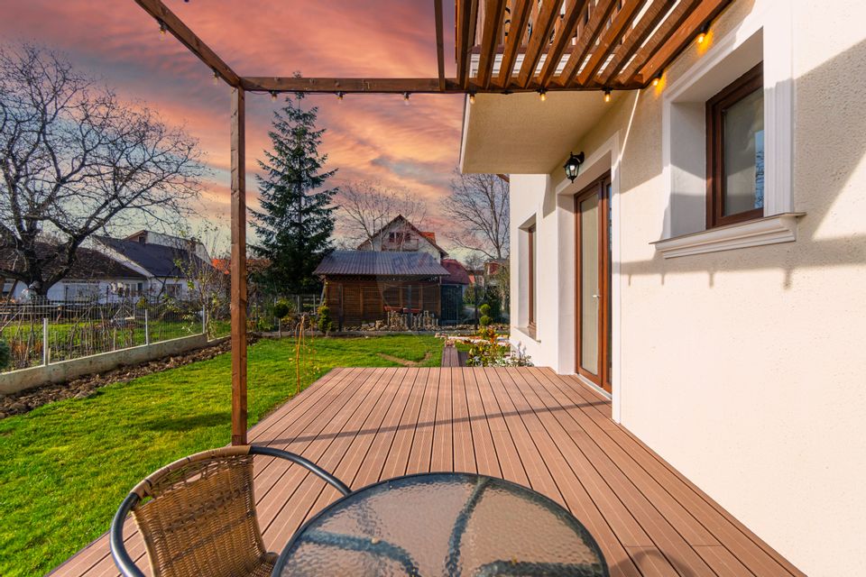 CASE NOI ÎN ARHITECTURĂ ALPINO-MODERNĂ CU ALEE PRIVATA | CRISTIAN