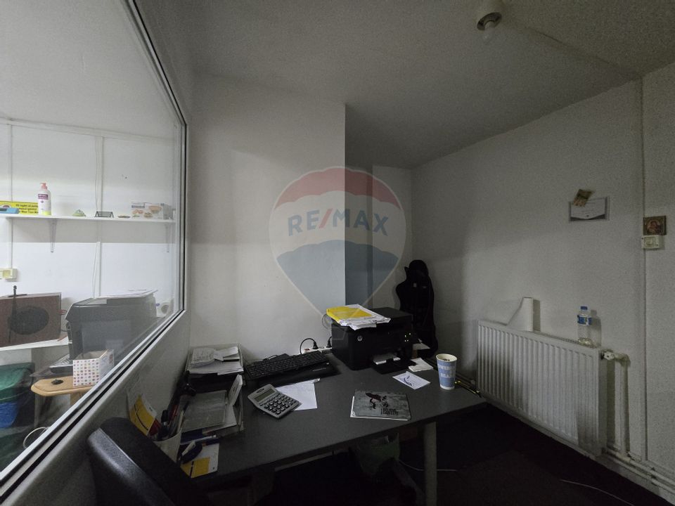 Spațiu comercial de închiriat – demisol, Bacău, str. 9 Mai nr. 78