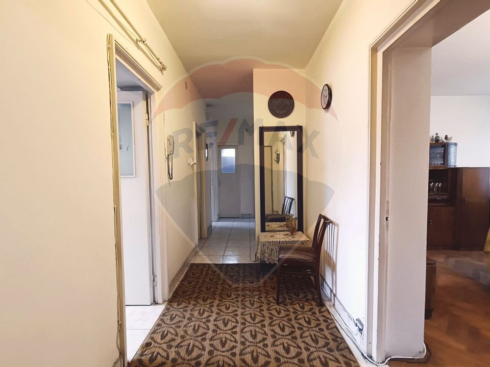 Apartament 3 camere 107 mp Plopilor