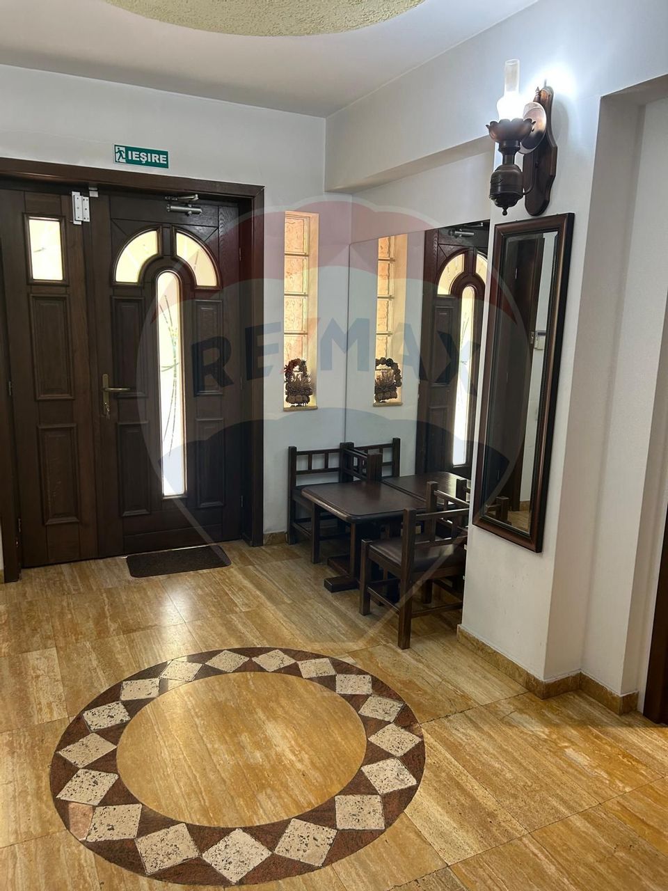 DE INCHIRIAT Apartament 4 camere în zona Baneasa