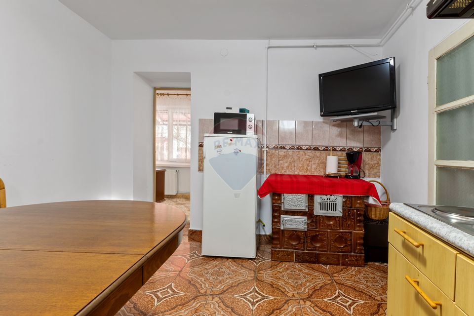 Casă de vânzare în Pecica – teren generos, utilată și mobilată complet