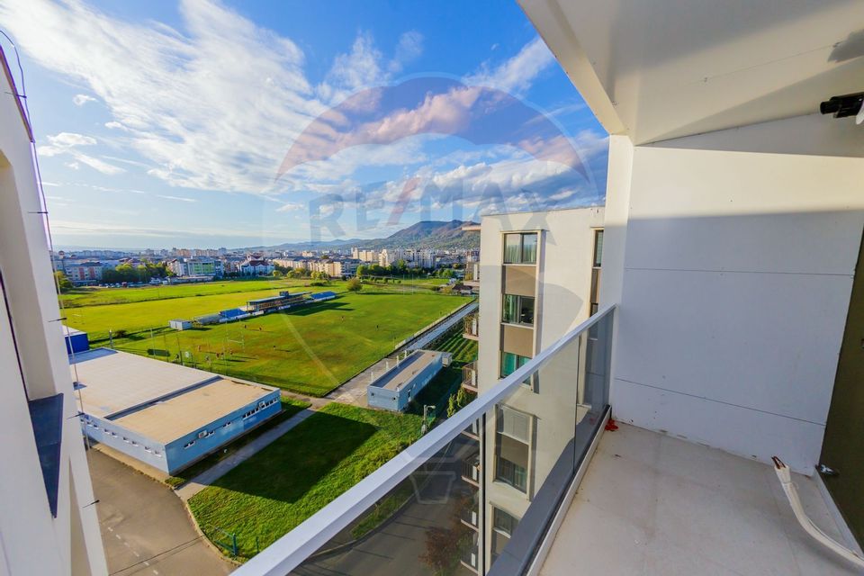 6 Apartamente disponibile în zonă de Lux