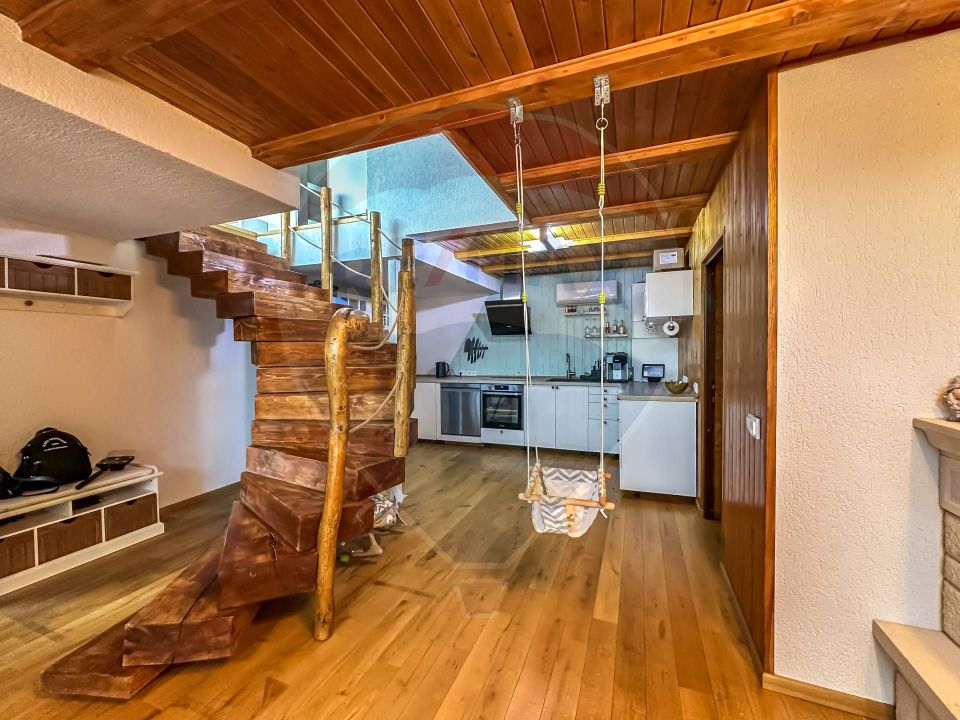 Casă / Vilă cu 6 camere de vânzare în zona Periferie