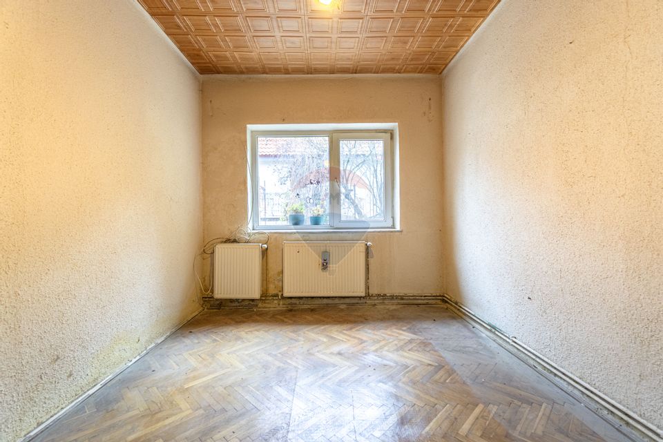 Casă individuală cu două unități locative. Zona Horia–Cloșca–Crișan