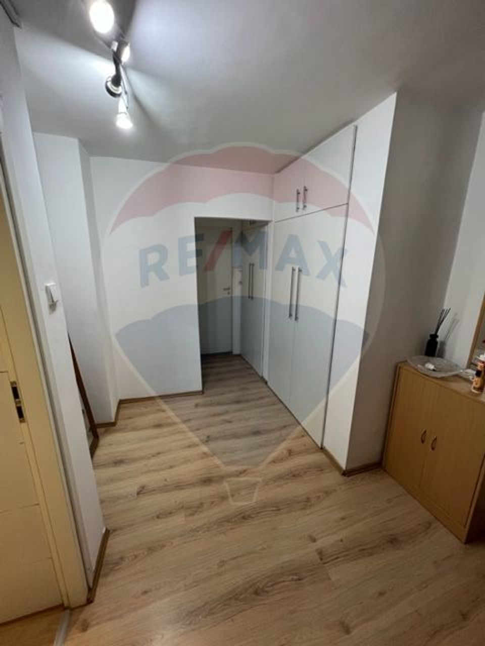 2 room Apartment for rent, Decebal area