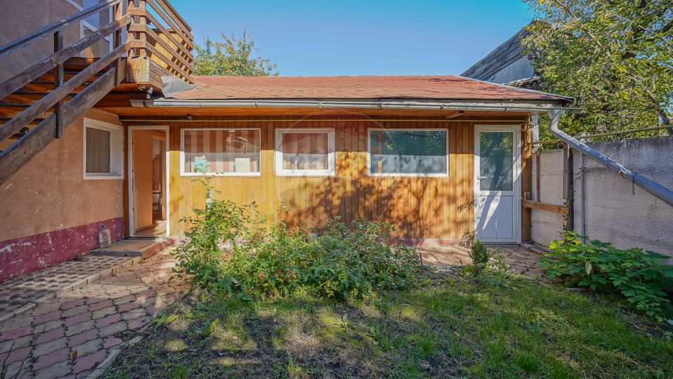 7 room House / Villa for sale, Aurel Vlaicu area