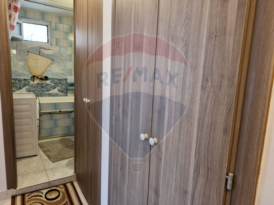 3 room Apartment for rent, Teiul Doamnei area