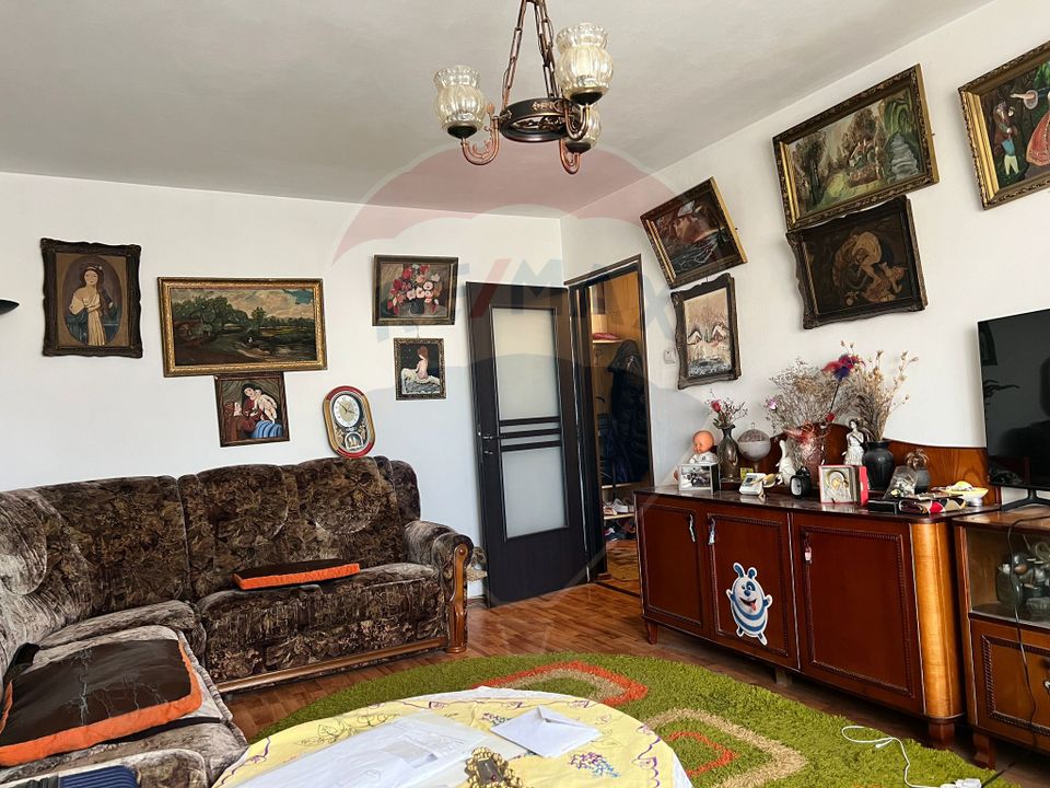 Apartament cu 3 camere de vânzare Tomis Nord