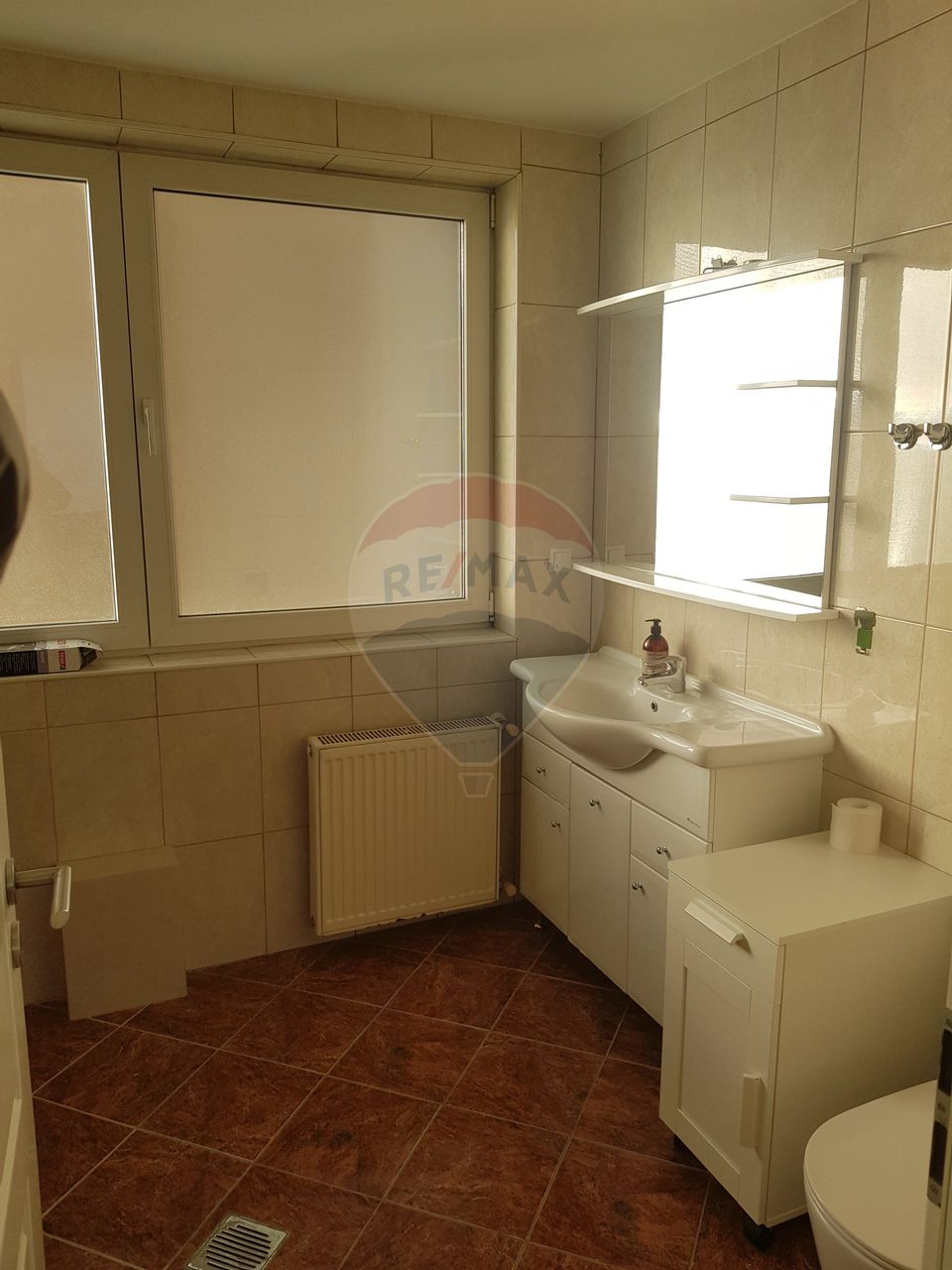 4 room Apartment for rent, P-ta Romana area