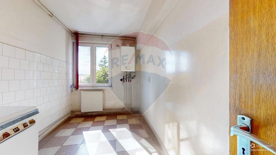 De vânzare – Etaj 2, 2 camere, Centru Civic, personalizare garantată