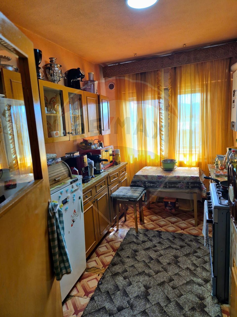 4 room Apartment for sale