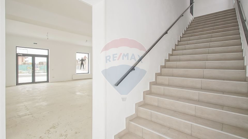 320sq.m Commercial Space for sale