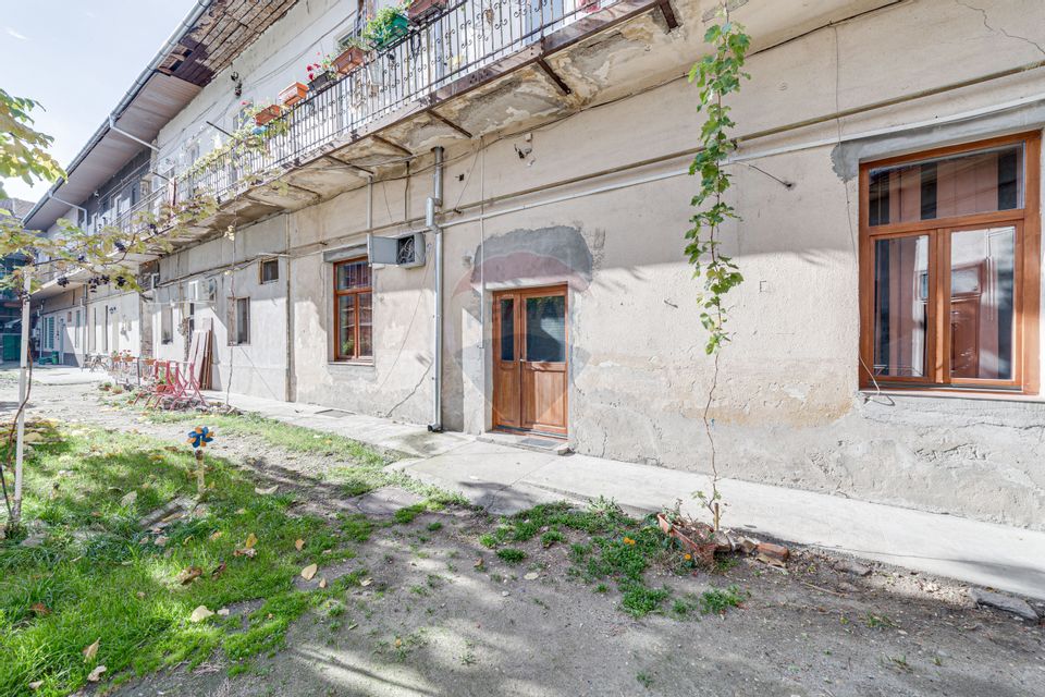 Apartament cu 2 camere de vânzare Strada Mihai Eminescu
