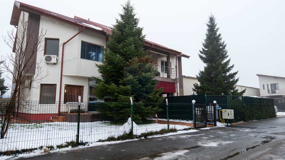 Vanzare vila cu 5 camere, complet mobilata si utilata in Dobroesti