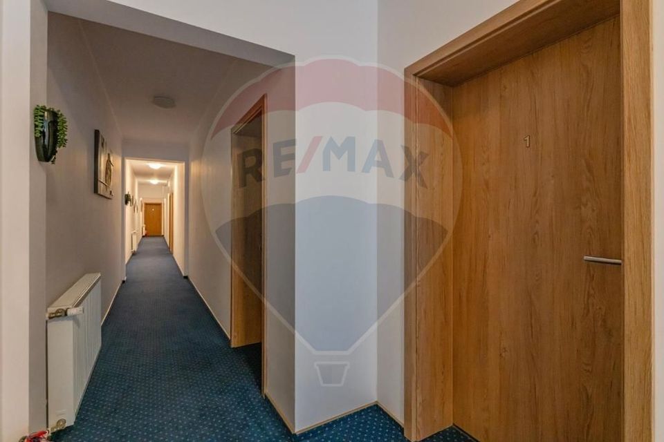 Proprietate turistică cu 14 camere, poziționare excepțională – Râșnov