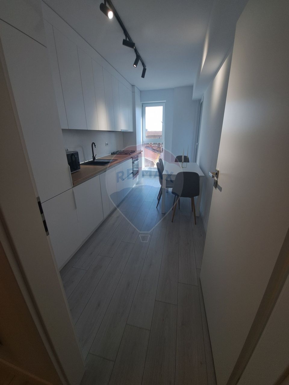 2 camere, bloc nou, loc de parcare subteran, Calea București